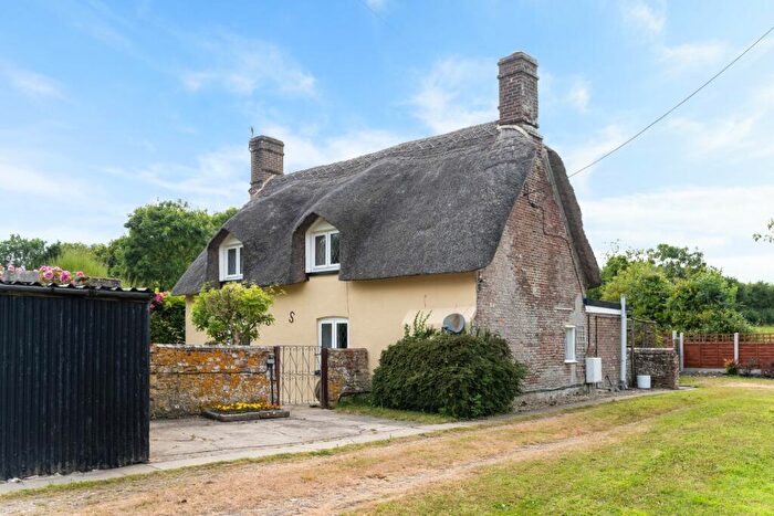 3 Bedroom Cottage For Sale In East Knighton Dorset, DT2
