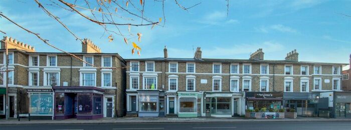 1 Bedroom Flat To Rent In Rush Court, Bedford, MK40