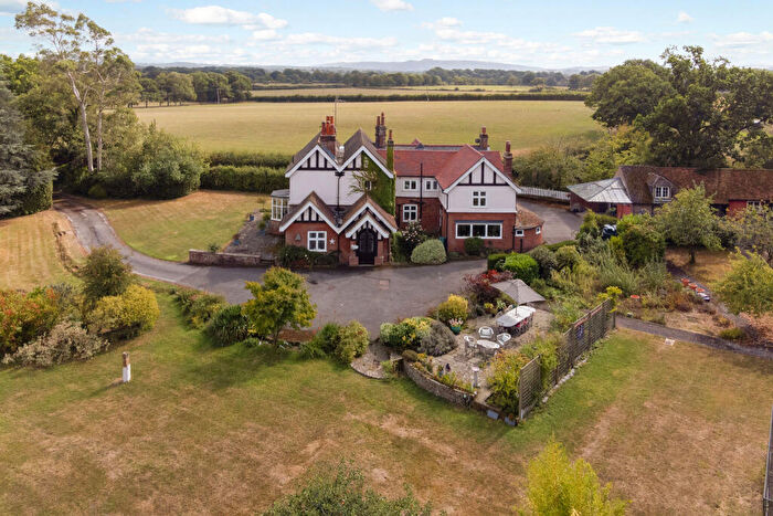 5 Bedroom Detached House For Sale In Sproutes Lane, Coolham, RH13