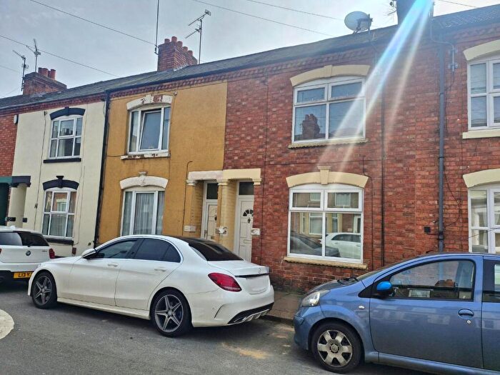 3 Bedroom Terraced House For Sale In Southampton Road, Far Cotton, Northampton, NN4