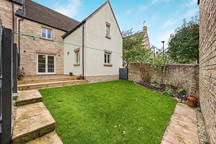4 Bedroom End Terrace House For Sale In Blackberry Walk, London Road, Cirencester, Gloucestershire, GL7