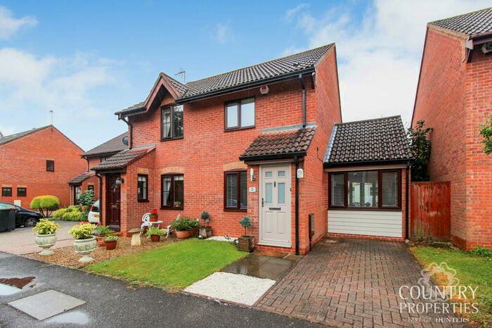 2 Bedroom Semi-Detached House To Rent In Malcote Close, Biddenham, Bedford, MK40