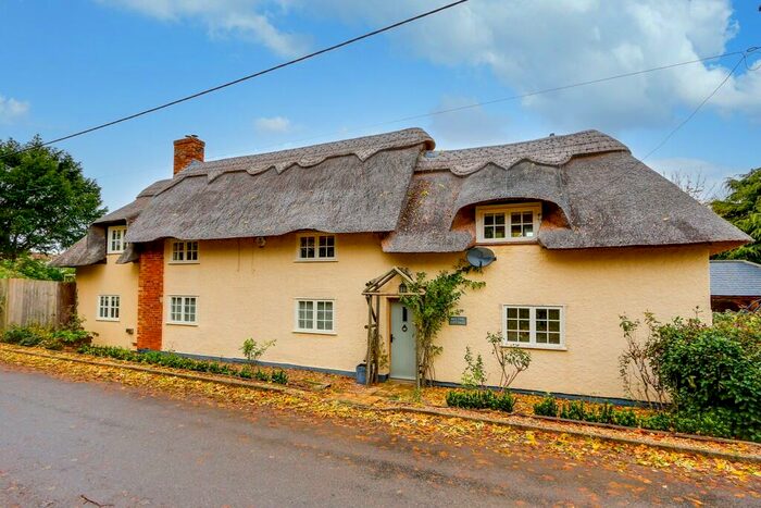 3 Bedroom Cottage To Rent In Riseley Road, Keysoe, MK44