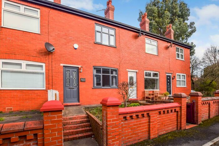 2 Bedroom Terraced House To Rent In Cleveland Avenue, Hyde, Manchester, SK14