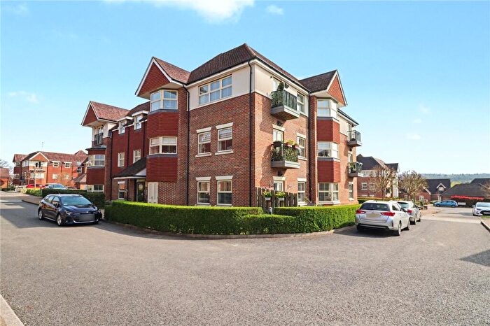 2 Bedroom Apartment For Sale In Shelley House, Durrants Drive, Faygate, RH12