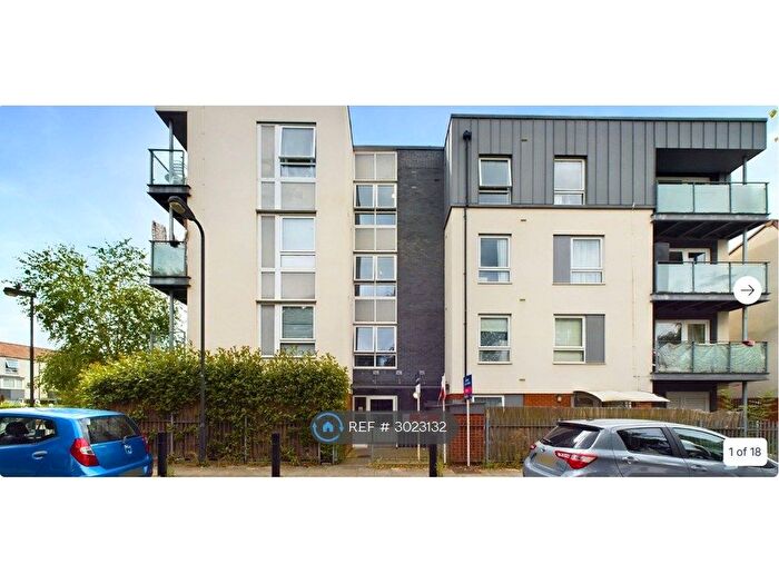 2 Bedroom Flat To Rent In Drinkwater Road, Harrow, HA2