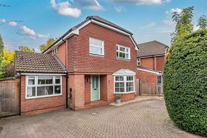 4 Bedroom Detached House For Sale In Constable Way, College Town, Sandhurst, GU47