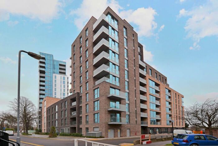 Parking/garage To Rent In Parking - The Shoreline Building, Woodberry Down, London, N4