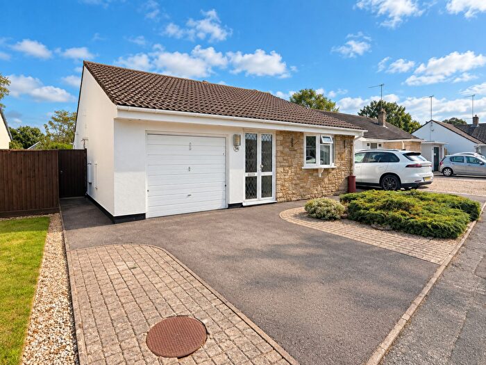 2 Bedroom Detached Bungalow To Rent In Compton Crescent, West Moors, BH22