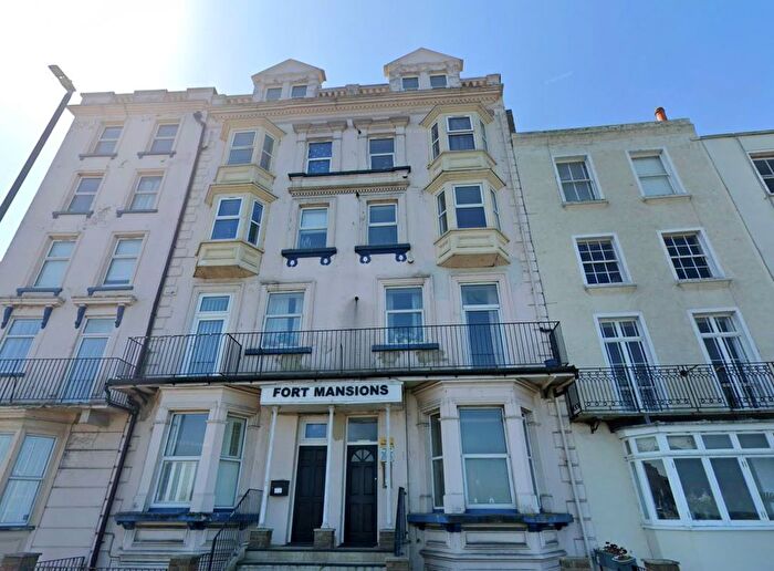 2 Bedroom Flat For Sale In Flat Fort Mansions, - Fort Crescent, Margate, Kent, CT9
