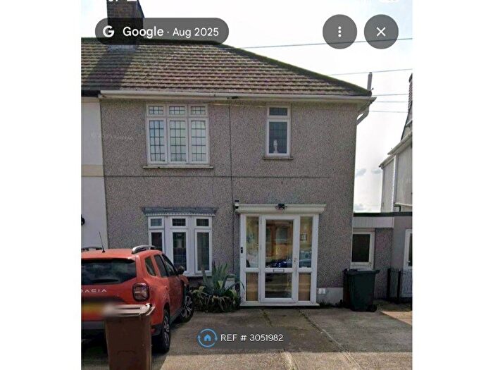 4 Bedroom Semi-Detached House To Rent In Blake Avenue, Barking, IG11