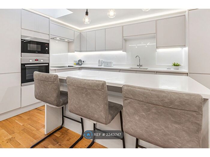 3 Bedroom End Of Terrace House To Rent In Hove Park Villas, Hove, BN3