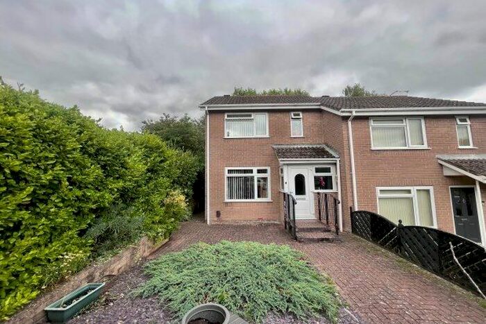 2 Bedroom Property To Rent In Walditch Gardens, Poole, BH17