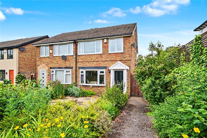 3 Bedroom Semi-Detached House For Sale In Lewisham Street, Morley, Leeds, West Yorkshire, LS27