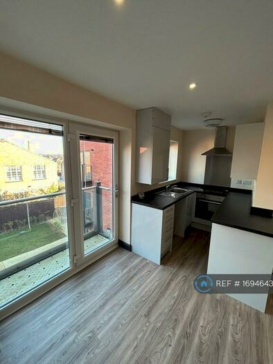 1 Bedroom Flat To Rent In Burgess Road, Leicester, LE2