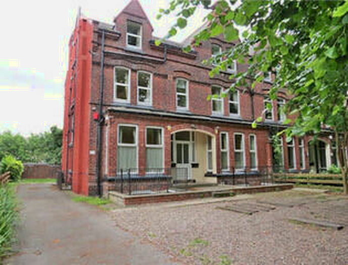 14 Bedroom Detached House To Rent In North Grange Road, Leeds, West Yorkshire, LS6