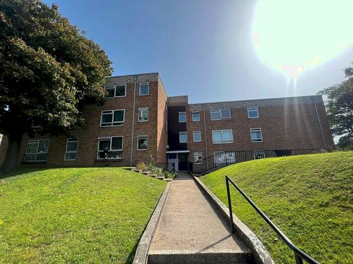 1 Bedroom Flat To Rent In Attree Court, Tower Road, Brighton, Fz., BN2