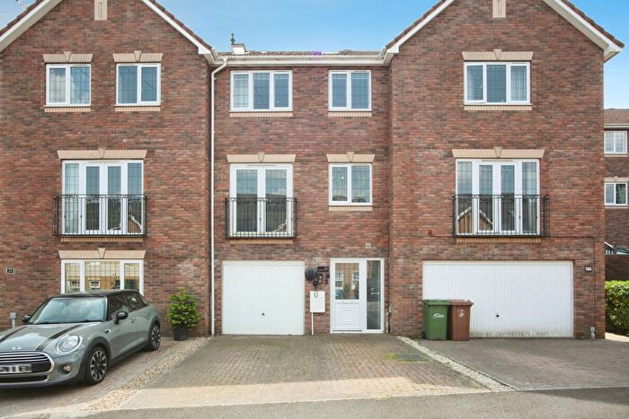 2 Bedroom Terraced House For Sale In Plynlimon Avenue, Croespenmaen, Crumlin, Newport, NP11