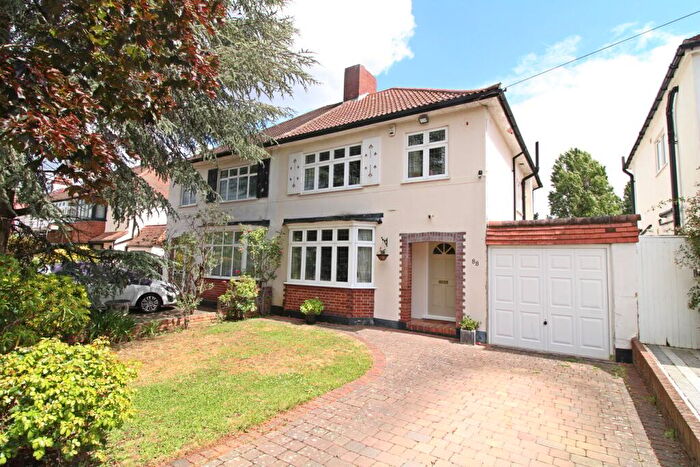 3 Bedroom Semi-Detached House For Sale In Kingswood Avenue, Bromley, BR2