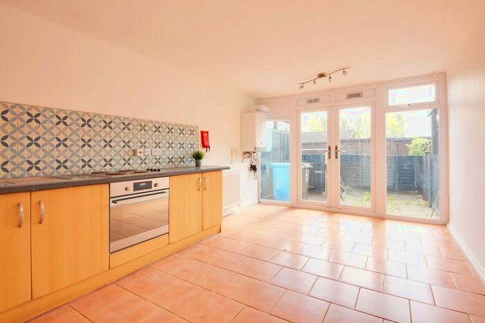 3 Bedroom Property To Rent In Whitchurch Way, Halton Lodge, Runcorn WA7