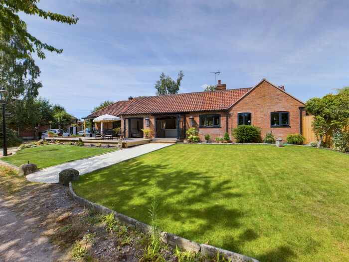 3 Bedroom Bungalow For Sale In School Lane, Newark, NG22