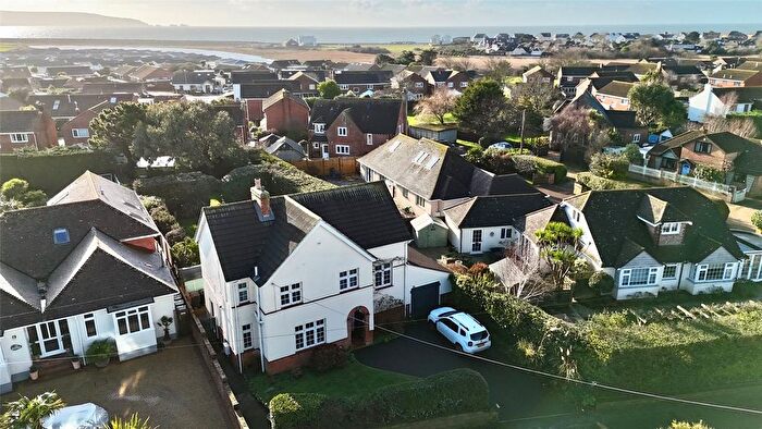 4 Bedroom Detached House For Sale In Keyhaven Road, Milford On Sea, Lymington, Hampshire, SO41
