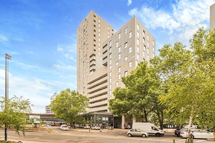 1 Bedroom Block Of Flats To Rent In Ostro Tower, E14