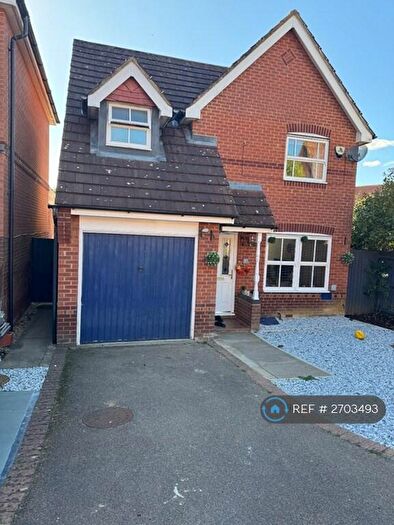3 Bedroom Detached House To Rent In Hengistbury Lane, Tattenhoe, Milton Keynes, MK4