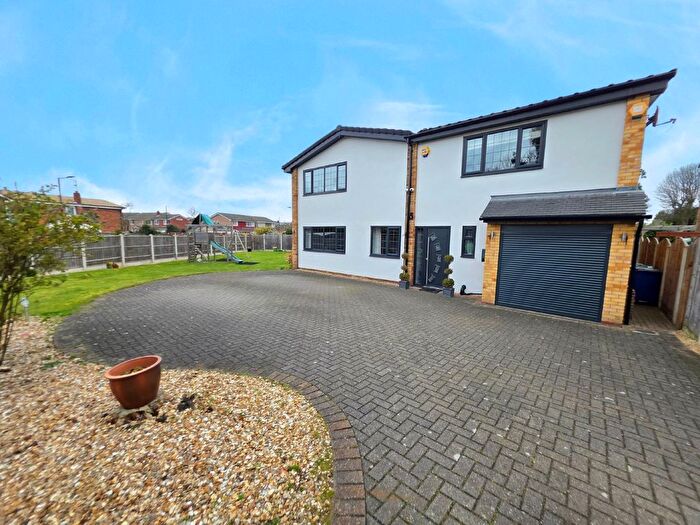 5 Bedroom Detached House For Sale In Wyndthorpe Avenue, Doncaster, DN4