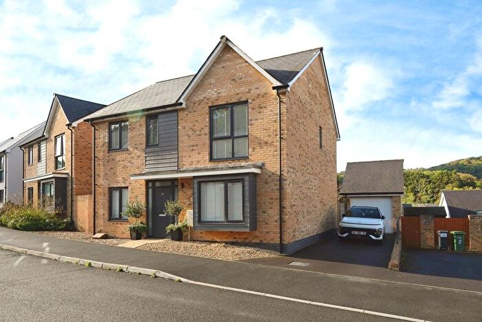 4 Bedroom Detached House For Sale In Budding Way, Dursley, Gloucestershire, GL11
