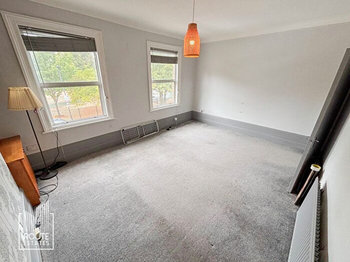 1 Bedroom Flat To Rent In Eastbourne Road, Tottenham, N15
