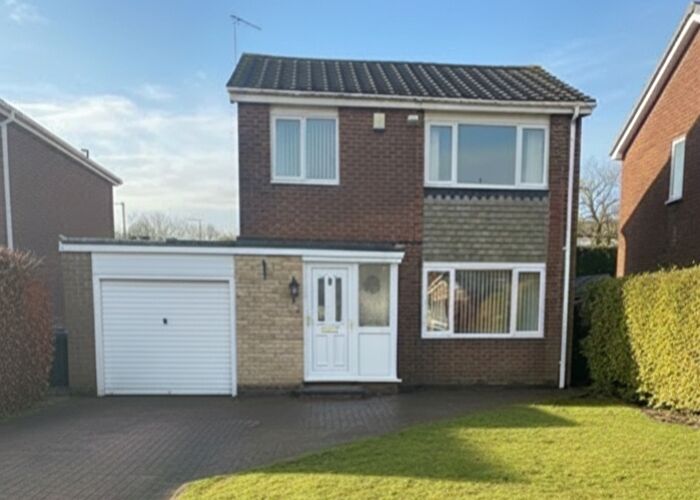 3 Bedroom Detached House For Sale In Magenta Crescent, St Johns Estate, Newcastle Upon Tyne, NE5