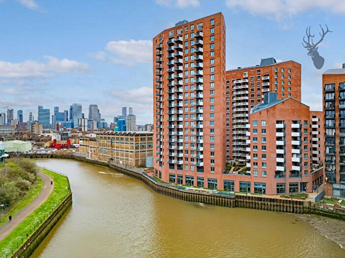 2 Bedroom Flat To Rent In Navigation Road, Bromley-By-Bow, E3