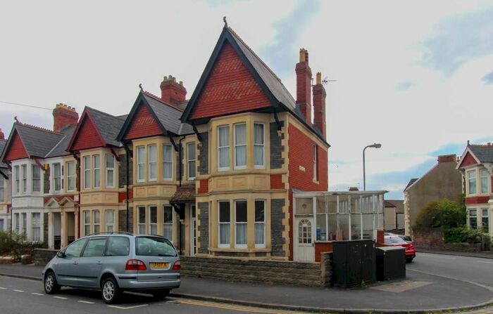 2 Bedroom Flat To Rent In Pen-Y-Wain Road, Cardiff CF24