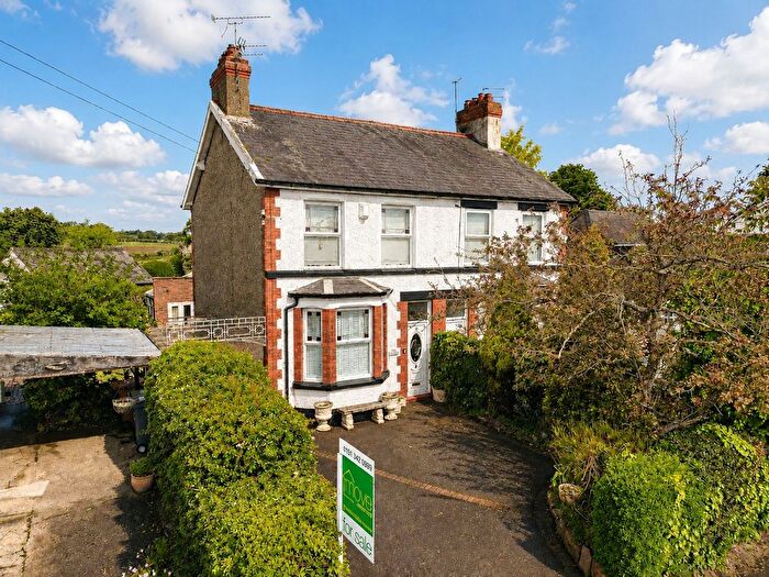 2 Bedroom Semi-Detached House For Sale In Barnston Road, Heswall, CH60