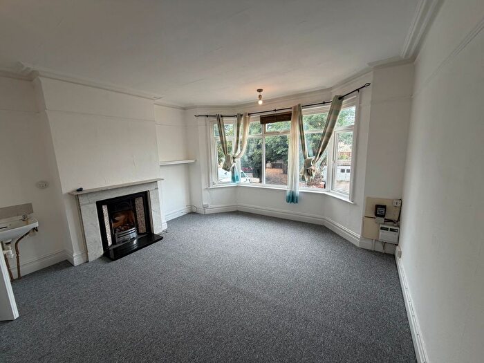Studio To Rent In Crabton Close Road, Boscombe, Bournemouth, Bournemouth, BH5