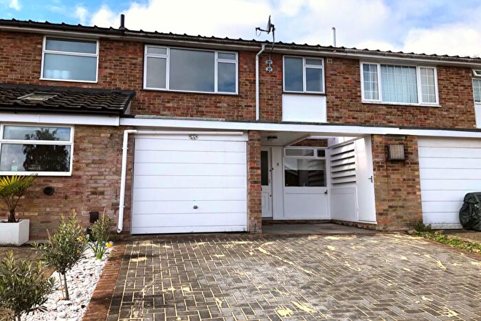 3 Bedroom Terraced House To Rent In Claremont Close, Orpington, Kent, BR6