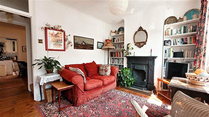 2 Bedroom Terraced House For Sale In Queens Road, Snodland, Kent, ME6