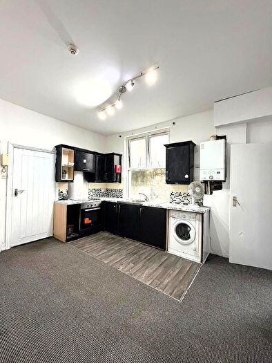 1 Bedroom Flat To Rent In Howard Gardens, Cardiff(City), CF24