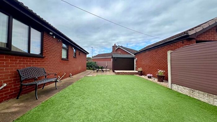 3 Bedroom Detached Bungalow For Sale In Highgrove, Messingham, DN17