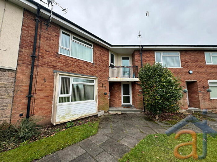 2 Bedroom Apartment To Rent In Ground Floor Apartment, Warren Court, Birkdale, Southport, Merseyside, PR8