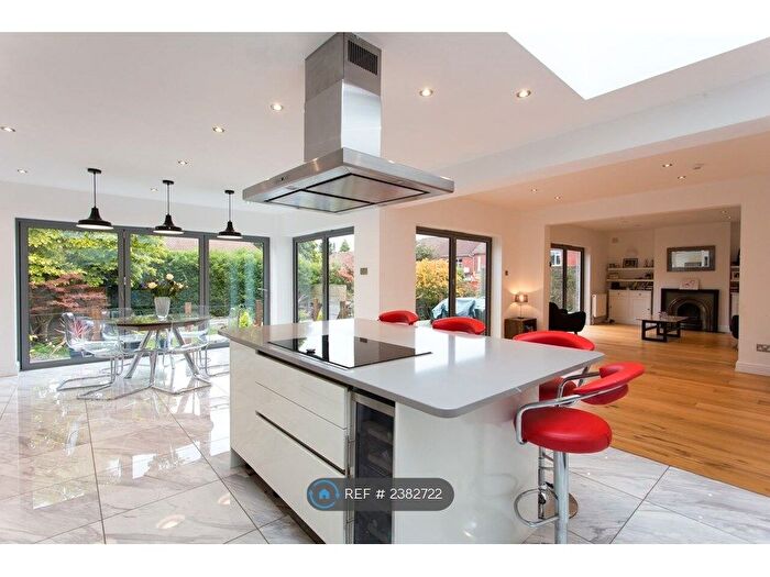 4 Bedroom Semi-Detached House To Rent In Antrim Road, Bristol, BS9