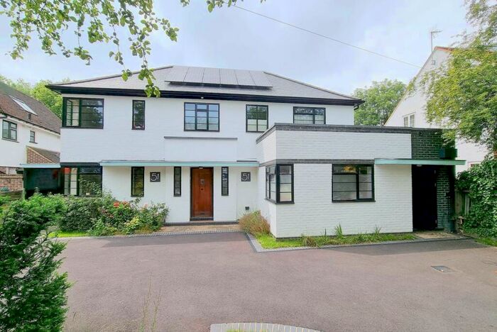 4 Bedroom House To Rent In Bedroom Detached House In South Croydon, CR0