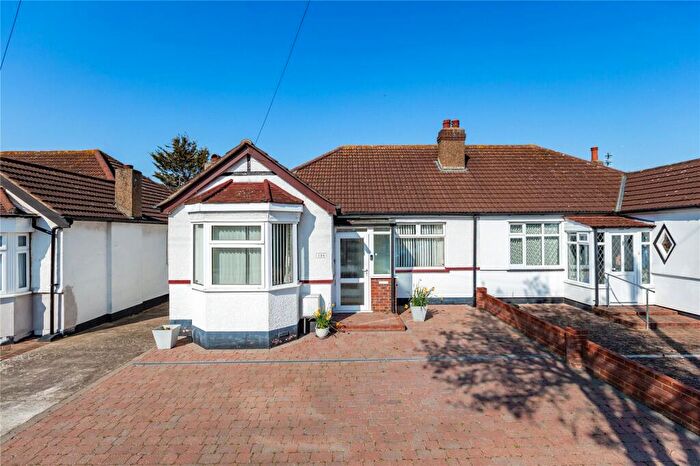 2 Bedroom Bungalow For Sale In Devonshire Road, Hornchurch, RM12