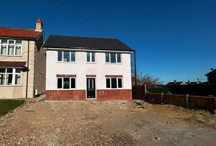 5 Bedroom Detached House For Sale In Windsor Road, Yaxley, PE7