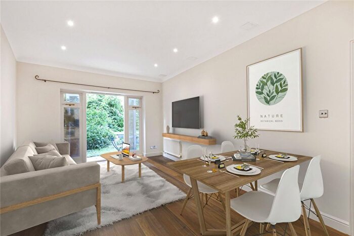 2 Bedroom Flat To Rent In Percy Circus, London, WC1X