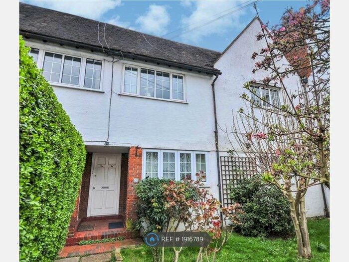 2 Bedroom Maisonette To Rent In Moira Road, London, SE9