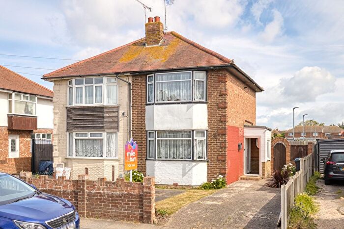 2 Bedroom Semi Detached House For Sale In Bush Avenue, Ramsgate, Kent, CT12