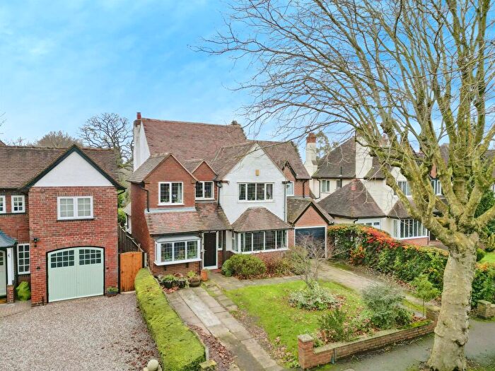 5 Bedroom Detached House For Sale In Greenhill Road, Sutton Coldfield, B72