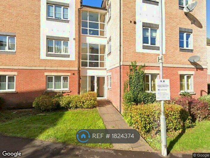 3 Bedroom Flat To Rent In Poppy Fields, Kettering, NN16